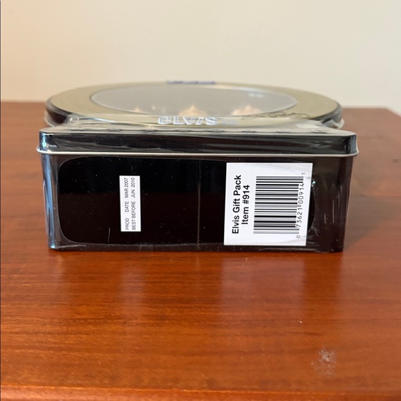 PEZ Collectibles Elvis Presley Gift Pack – 3 Dispensers – New Sealed - Picture 5 of 5